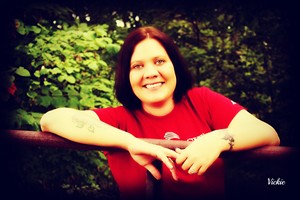 Vicki's Story (SLE)LR