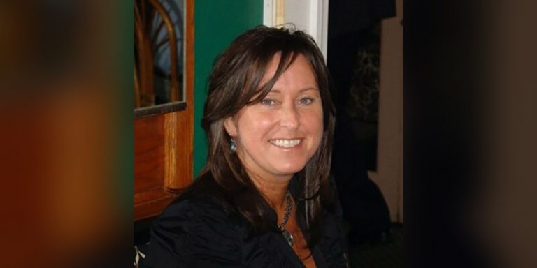 Alicia's Daughter, Mischa